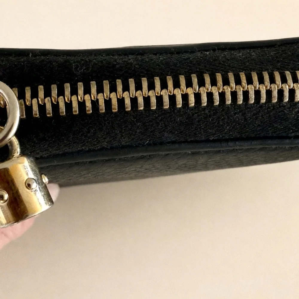 Gucci SoHo Zip Around Wallet – Black Pebbled Leather - Picture 5 of 6